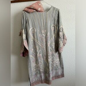 Women’s Shalwar Kameez Pakistan Size M/L Medium / Large Light Blue and Pink